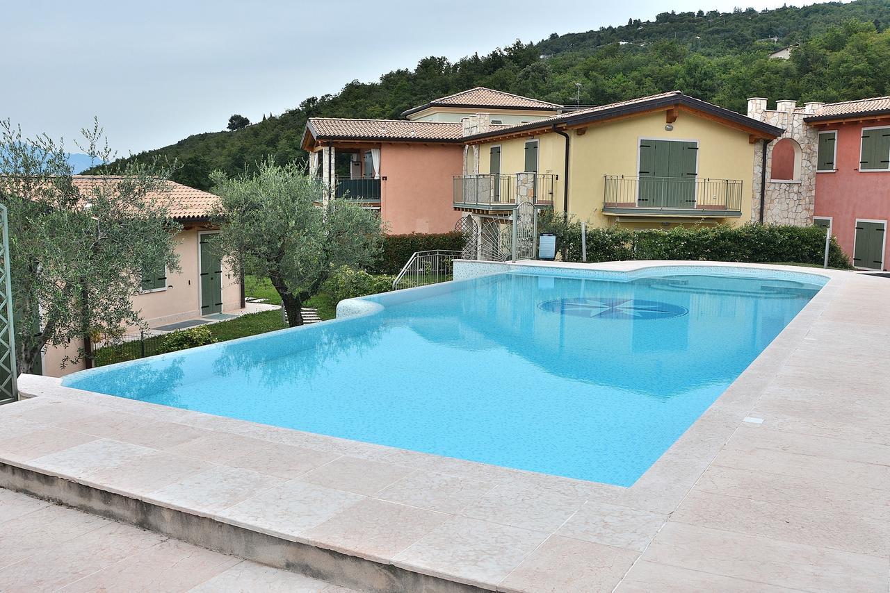 Residenza Alle Torri With Pool Torri Del Benaco Eksteriør billede
